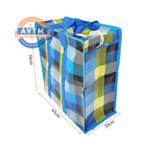 ATF-4502 Sacola Plastificada Azul com Estampa Xadrez 50x45x20cm
